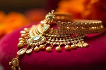 ரூ.75 ஆயிரத்தை தாண்டிய விலை - புதிய உச்சத்தில் தங்கம்!