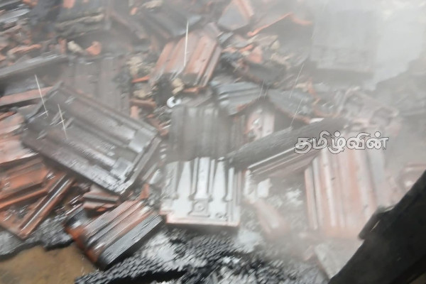 திருகோணமலையில் வீடு ஒன்று தீக்கிரை! | House In Trincomalee Was Set On Fire