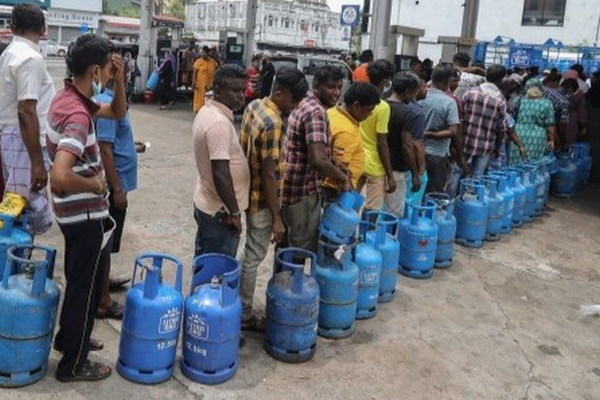 பின்னடைவா..! கோட்டாபயவையும் ரணிலையும் விரட்டி விட்டே வீடு செல்வோம் - சூளுரைக்கும் போராட்டக்காரர்கள் | Recession In The Arrival Of Foot Soldiers
