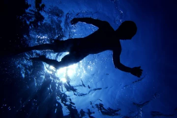 நீச்சல் தடாகத்தில் விழுந்து சிறுவன் பலி-கதிர்காமத்தில் சம்பவம்