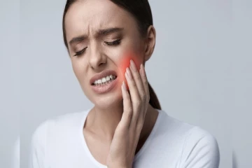 உங்களுக்கு பல் வலி ஏற்படுகிறதா? இந்த பிரச்சனை இருக்கலாம் ஜாக்கிரதை