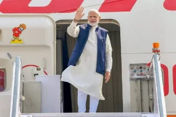 பிரதமர் மோடியின் வெளிநாட்டு பயணத்திற்கு எத்தனை கோடி ரூபாய் செலவாகியுள்ளது?