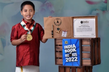 பஞ்சாங்கத்தை கணித்து கூறி கோவையைச் சேர்ந்த 3ம் வகுப்பு மாணவன் சாதனை