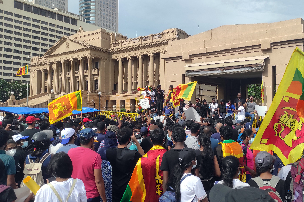 சர்வாதிகாரிகளுக்கு தஞ்சம் கொடுத்த சவுதி அரேபியா கோட்டாபயவுக்கு தஞ்சம் வழங்குமா? | Saudi Arabia Will Grant Gotabaya Asylum