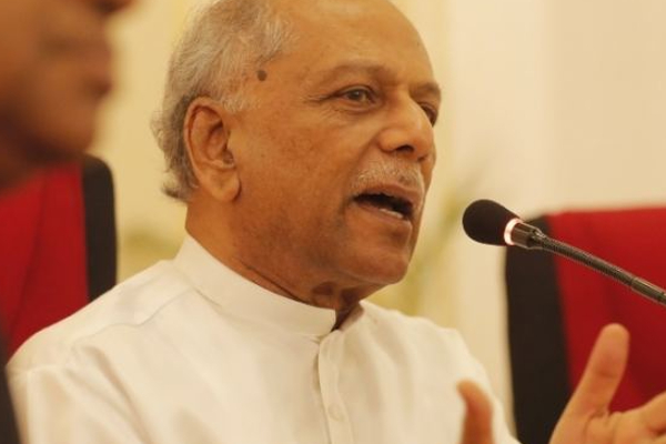 பிரபாகரனின் பெயரை வைத்து அரசியல் பிழைப்பு நடத்தவேண்டாம் -உடன் நிறுத்த கோருகிறார் பிரதமர் | Don T Run Politics On Prabhakaran S Name Dinesh