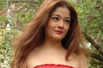 நடிகை கிரணா இது, அதிகமாக குண்டாகி என்ன இப்படி மாறிவிட்டார்- ஷாக்கான ரசிகர்கள்