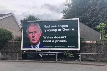 எங்களுக்கு இளவரசர் தேவையில்லை... ராஜ குடும்பத்துக்கு எதிராக ஒட்டப்பட்ட போஸ்டர்களால் பரபரப்பு