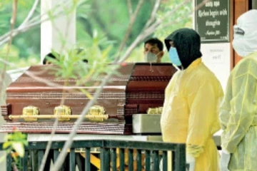 நாட்டில் கோவிட் தொற்றால் 121 பேர் பலி