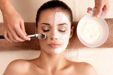 හැමෝම කතා වෙන ජපන් හාල් කැඳ මාස්ක් එකෙන් ලස්සන වෙන්නේ කොහොමද?