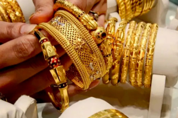 தங்கத்தின் அதிரடி விலையேற்றம் - புதிய உச்சத்தைத் தொட்டு சாதனை: இலங்கையில் பதிவாகியுள்ள நிலவரம் | Gold Rate Today In World Market