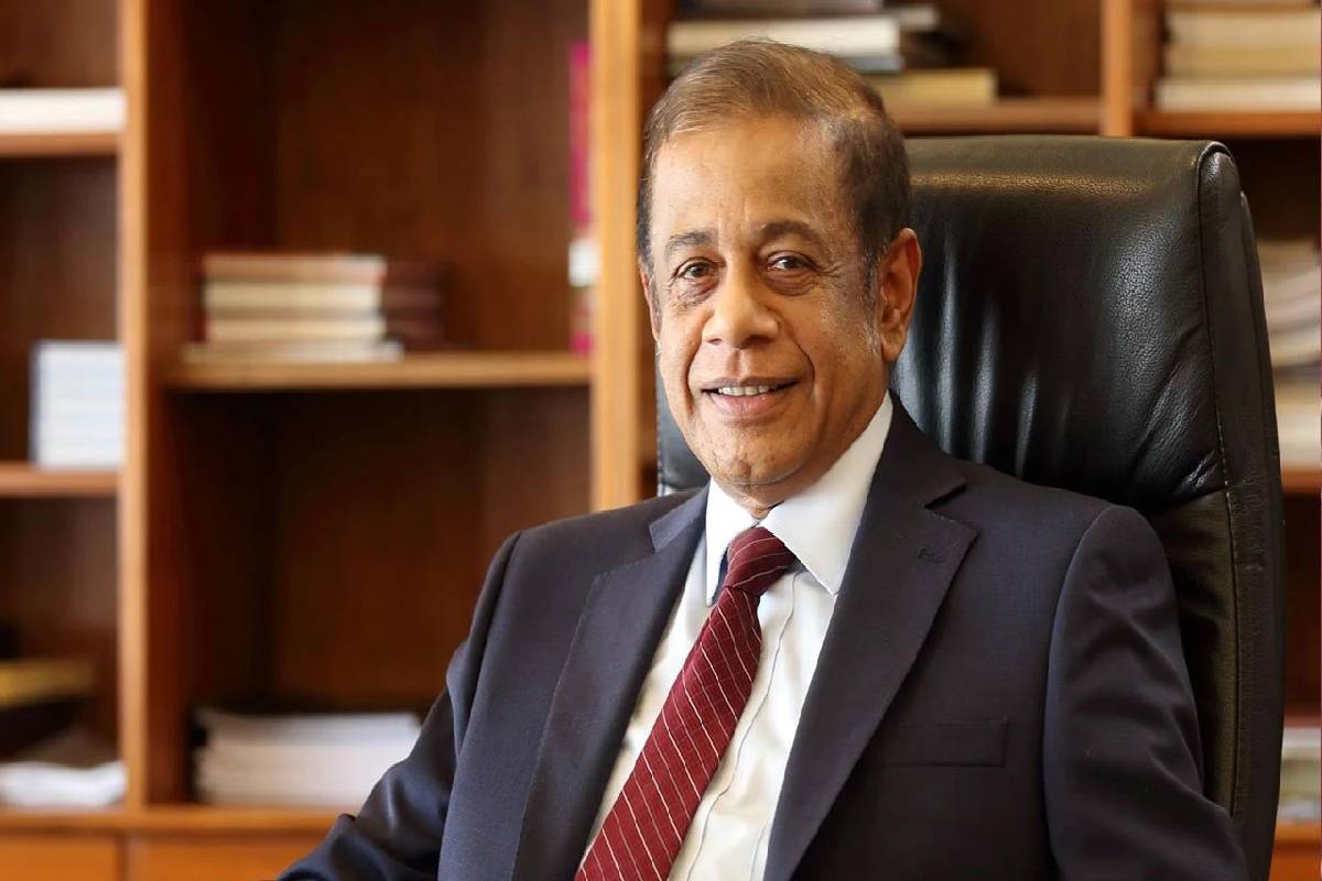 அதிகாரிகள் மீதான மரணதண்டனை தீர்ப்பால் முன்னாள் ஜனாதிபதிக்கு காய்ச்சல் : ஸ்ரீநேசன் எம்.பி கிண்டல் | Easter Attack Verdict அதிகாரிகள் மீதான மரணதண்டனை தீர்ப்பால் முன்னாள் ஜனாதிபதிக்கு காய்ச்சல் : ஸ்ரீநேசன் எம்.பி கிண்டல் | Easter Attack Verdict