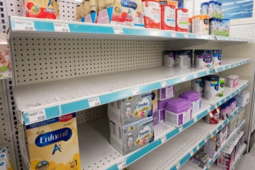 குழந்தை உணவுப் பொருட்களை திருடிய கும்பல் கைது