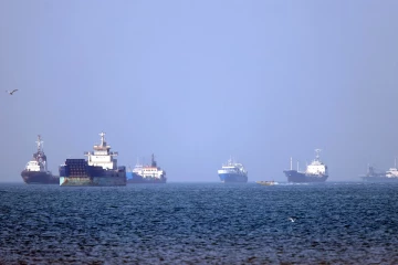 ஹோர்முஸ் நீரிணையை மீட்க அமெரிக்காவின் அதிரடி திட்டம்