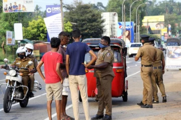 முகக்கவசம் இல்லை;  5000   ரூபாய் அபராதம் விதித்த நீதிமன்றம்