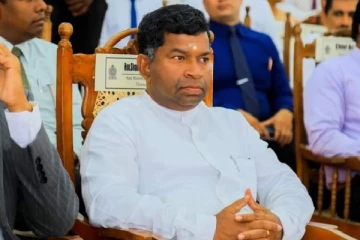 பிள்ளையான் அலுவலகத்தில் இருந்து ஏராளமான ஆயுதங்கள் மீட்பு