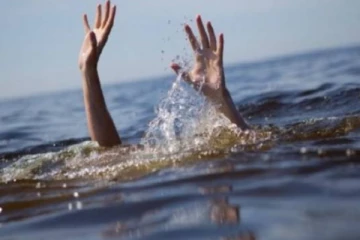 கடலில் மூழ்கி இளைஞர் உயிரிழப்பு