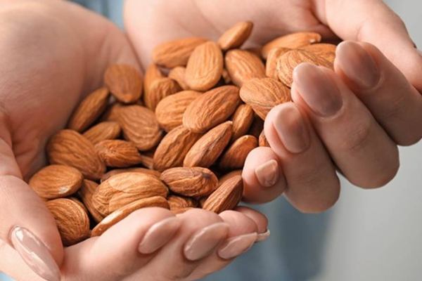 சர்க்கரை நோயாளிகள் ஒரு நாளைக்கு எத்தனை பாதாம் சாப்பிடுவது நல்லது தெரியுமா? | Almonds You Should Eat To Lower Blood Sugar