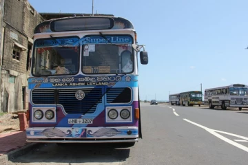 மேல் மாகாணத்தில் பேருந்துகளில் நடைமுறைக்கு வரும் கடுமையான கட்டுப்பாடு