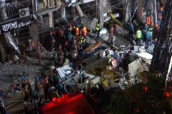 பங்களாதேஷில் பாரிய வெடிப்பு சம்பவம் - பலர் பலி | A Terrible Explosion In In Dhaka