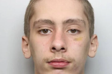 பிரிட்டனில் மூதாட்டியிடம் தகாத முறையில் நடந்துக் கொண்ட 16 வயது சிறுவன்