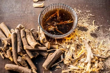 சிறுநீரக கற்களை துரத்தியடித்து...கல்லீரலை பலப்படுத்தும் அதிமதுர டீ