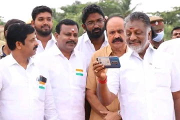 அரியணையை தக்க வைத்த ஓபிஎஸ் - ஈபிஎஸ் அவசர ஆலோசனை