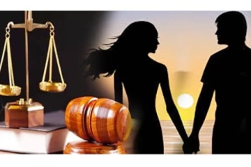 21 ஆண்டுகளாக தனித்தனியாக பிரிந்து வாழ்ந்த தம்பதியை சேர்த்து வந்த உச்சநீதிமன்றம்! நெகிழ்ச்சி சம்பவம்