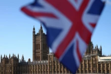 பிரித்தானியாவில் நான்கு மாதங்களாக சாப்பிட இயலாமல் தவித்த குழந்தை: எக்ஸ்ரேயில் தெரியவந்த திடுக்கிடவைத்த காட்சி