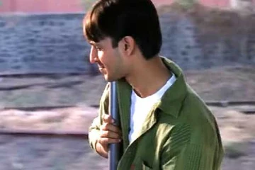 அன்று டீ பாய், ரூம் கிளீனிங்... இன்று ரூ.1200 கோடி சொத்துக்கு அதிபதியான அஜித் பட வில்லன்..