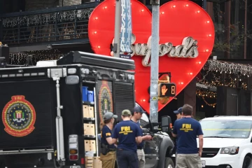 டெக்சாஸ் மதுபான விடுதிக்கு வெளியே துப்பாகிச்சூடு; இருவர் பலி 14 பேர் காயம்