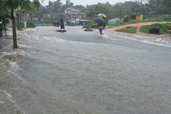 வவுனியாவில் கனமழை: ஏ9 வீதி போக்குவரத்துக்கு முழுமையாக தடை | Heavy Rain Flood Affected Areas In Vavuniya Today