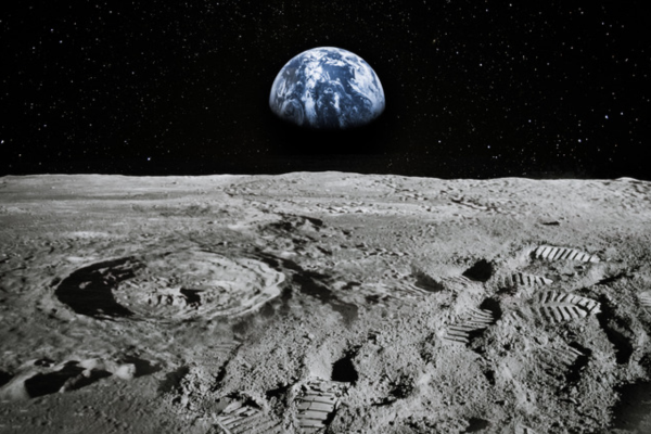 scientists-found-water-sources-in-moon-surface