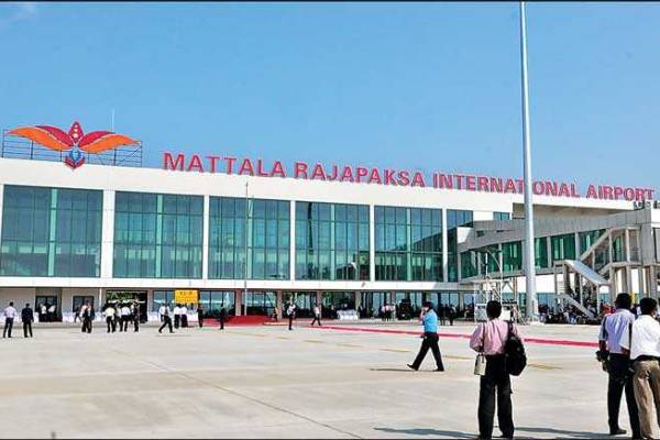 மத்தள விமான நிலையத்துக்கு வருகை தரும் பெலாவியா விமானம் | Belavia Plane Arrives At Mattala Airport மத்தள விமான நிலையத்துக்கு வருகை தரும் பெலாவியா விமானம் | Belavia Plane Arrives At Mattala Airport