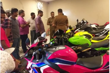 ஏழு கோடி ரூபா பெறுமதியான எட்டு மோட்டார் சைக்கிள்களுடன் வர்த்தகர் கைது