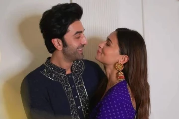 அசிங்கமா இல்லையா.. தன்னுடைய லீக் புகைப்படம் லீக்கானதால் கோபப்பட்ட பிரபல நடிகை