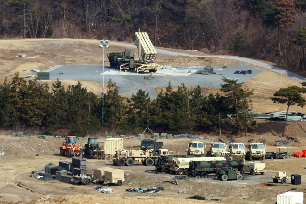 கிம் ஜொங் தாக்குதல் நடத்தும் அபாயம்! ட்ரம்பின் நடவடிக்கையால் தென்கொரியாவில் ஏற்பட்டுள்ள அச்சுறுத்தல் | Us Shifts Anti Missile South Korea Unhappy