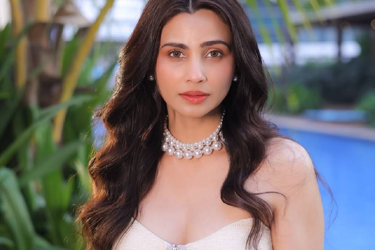 ஆடிஷனில் மோசமாக தொட்ட தென்னிந்திய இயக்குநர்!! நடிகை டெய்ஸி ஷா குற்றச்சாட்டு.. | Daisy Shah Recall Uncomfortable With South Dircetr