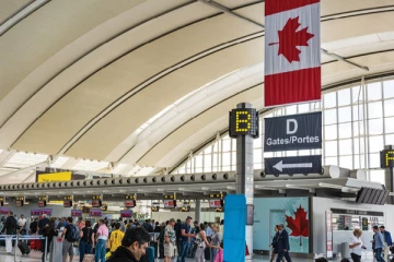 அச்சுறுத்தும் கொரோனா; கனடாவுக்குள் நுழையும் சீனர்களுக்கு சிக்கல்!