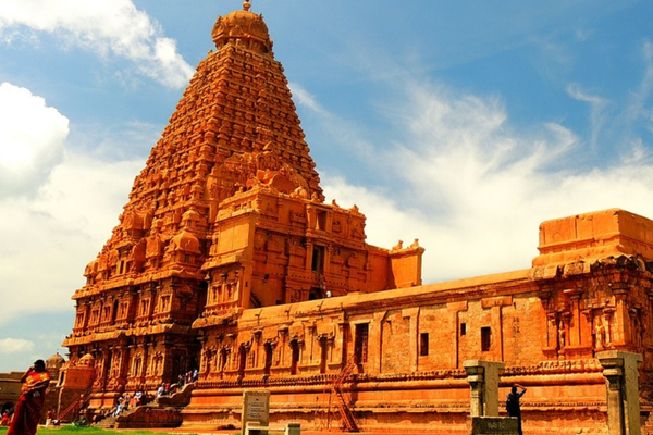 தஞ்சை பெரிய கோவிலை திரும்பி பார்க்க வைத்த டுவிட்டர் பதிவு! இவ்வளவு அதிசயங்களா? | Great Temple Of Tanjore