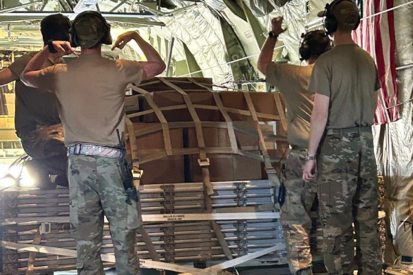 இலங்கை விமானப்படைக்கு பெறுமதியான உபகரணங்களை வழங்கிய அமெரிக்கா | Equipment Worth 640 Million Rupees Us Provided Sl இலங்கை விமானப்படைக்கு பெறுமதியான உபகரணங்களை வழங்கிய அமெரிக்கா | Equipment Worth 640 Million Rupees Us Provided Sl