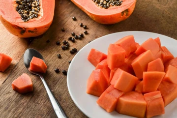 பப்பாளியை வெறும் வயிற்றில் உட்கொள்வது நல்லதா ...கெட்டதா!