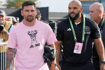 உலகின் மிகச்சிறந்த கால்பந்து வீரரான மெஸ்ஸின் பாதுகாவலர் யார் தெரியுமா?