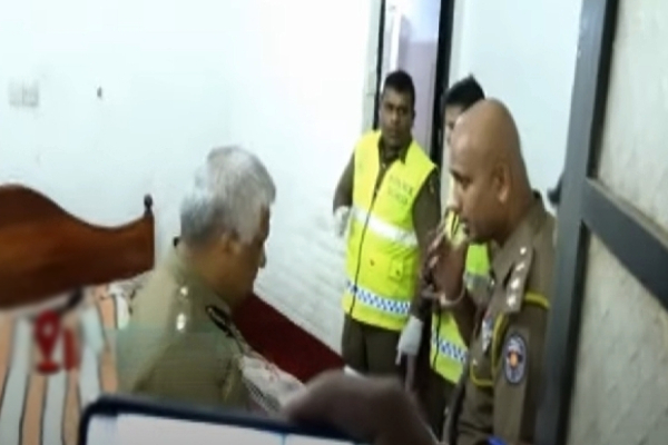கொடூரமாக தாக்கப்பட்டு பெண்ணொருவர் கொலை!விசாரணையில் சிக்கிய கடிதம் | Bandarawela Hotel Girl Death Investigation கொடூரமாக தாக்கப்பட்டு பெண்ணொருவர் கொலை!விசாரணையில் சிக்கிய கடிதம் | Bandarawela Hotel Girl Death Investigation