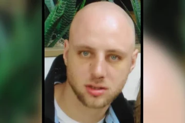 வாகனத்துடன் கொளுத்தப்பட்ட நபர்: பொதுமக்கள் உதவியை நாடும் பொலிஸ்