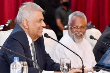 ரணிலைப் புகழ்ந்து தள்ளும் டக்ளஸ்