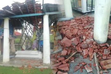 யாழில் மழையுடன் வீசிய காற்று : சேதமடைந்த கோவில் கூரை