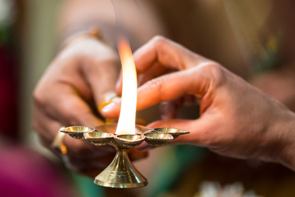 வீட்டில் பண வரவு அதிகரிக்க வேண்டுமா? வாஸ்துபடி இதை மட்டும் செய்தாலே போதும் | Veetil Pana Varavu Athikarikka Seiya Vendiyavai
