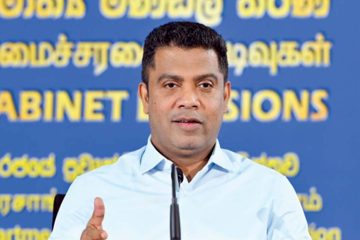 ஈஸ்டர் தாக்குதல் விசாரணைகளுக்கு இடையூறு விளைவிப்பவர்கள் சிக்கலில்! அமைச்சர் கடும் எச்சரிக்கை | 2019 Easter Attack Investigation Sri Lanka ஈஸ்டர் தாக்குதல் விசாரணைகளுக்கு இடையூறு விளைவிப்பவர்கள் சிக்கலில்! அமைச்சர் கடும் எச்சரிக்கை | 2019 Easter Attack Investigation Sri Lanka