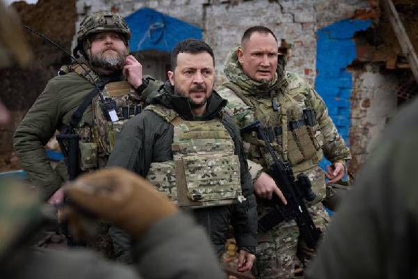 ஜெலென்ஸ்கி சொன்ன அந்த வார்த்தை... முடிவை மாற்றிக்கொள்ளத் தயாரான ட்ரம்ப் | Trump Says Ukraine Deal Not Final