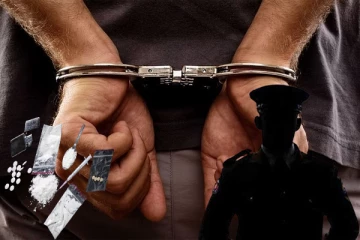 கஞ்சாவுடன் பிடிபட்ட காவல்துறை உத்தியோகஸ்தர்